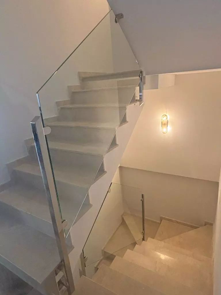 Postes acero inoxidable con cristal